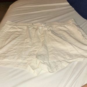 Gap white linen shorts